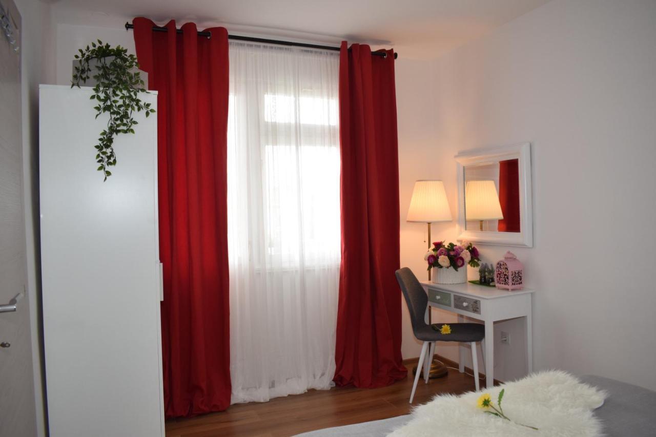 Apartment Trixi Pula Extérieur photo