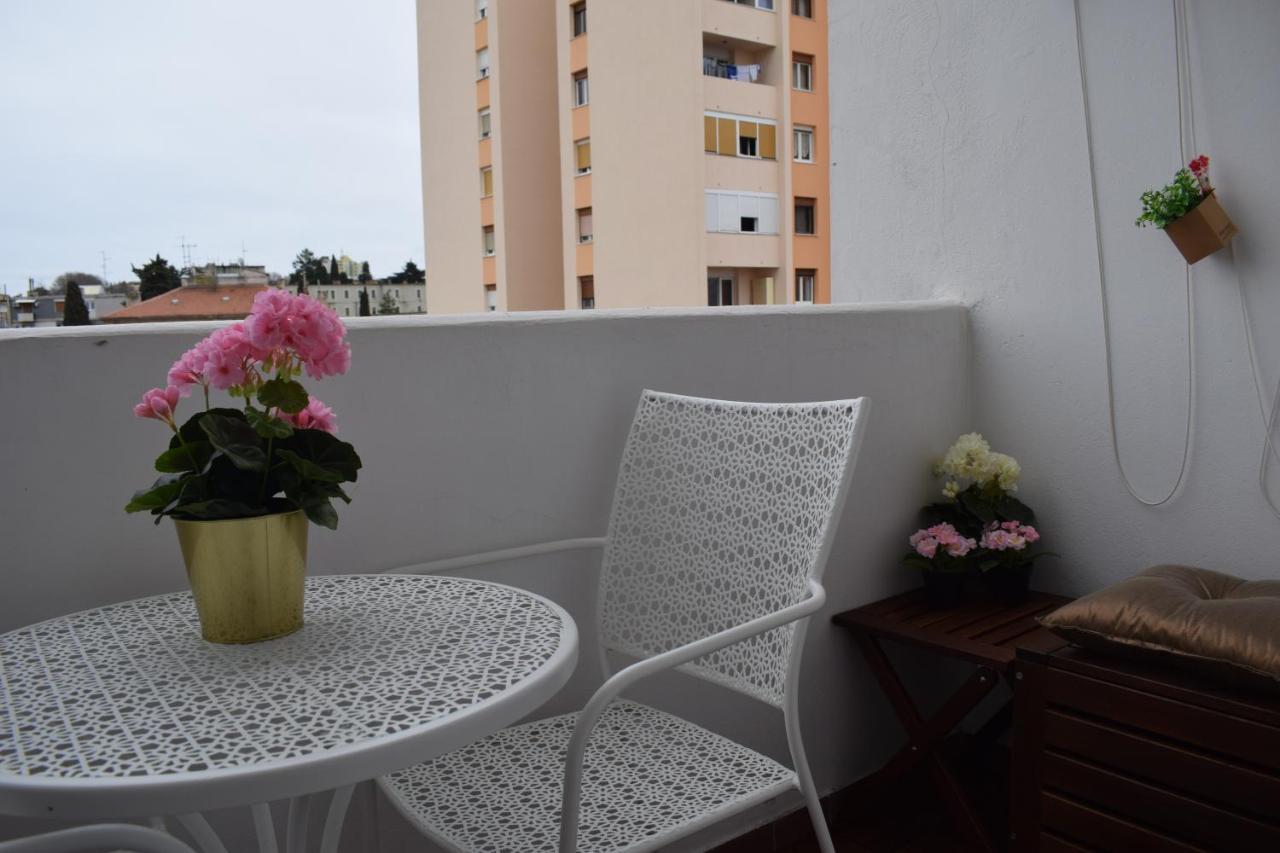 Apartment Trixi Pula Extérieur photo